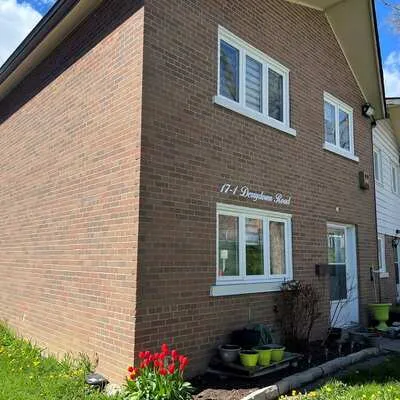 17,&nbsp;Derrydown, York University Heights, Toronto