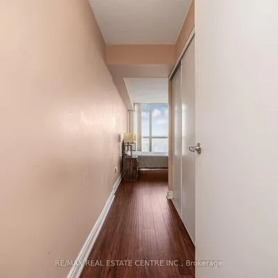 3,&nbsp;Rowntree, Mount Olive-Silverstone-Jamestown, Toronto