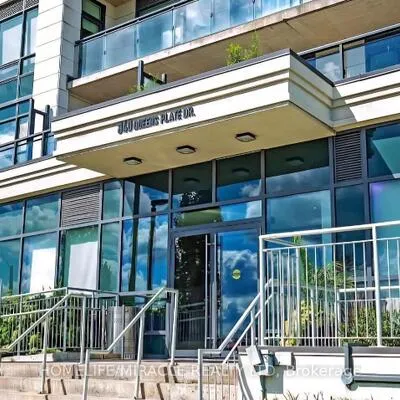840,&nbsp;Queens Plate, West Humber-Clairville, Toronto