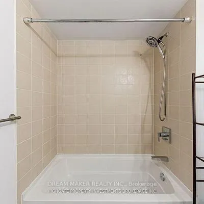 16,&nbsp;McAdam, Yorkdale-Glen Park, Toronto