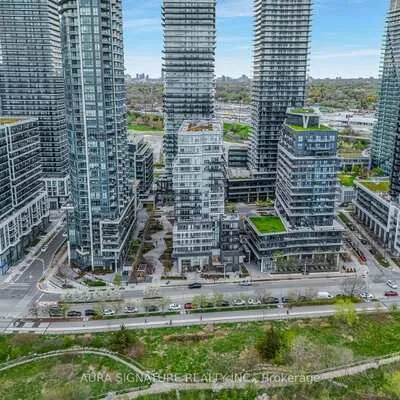 110,&nbsp;Marine Parade, Mimico, Toronto