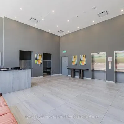 859,&nbsp;The Queensway, Stonegate-Queensway, Toronto