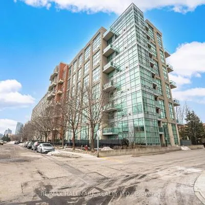 200,&nbsp;Manitoba, Mimico, Toronto