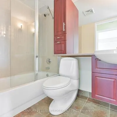 1040,&nbsp;The Queensway, Islington-City Centre West, Toronto
