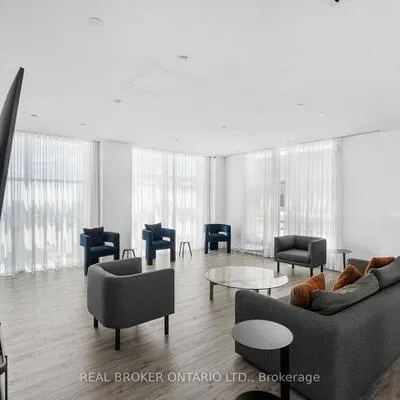 1787,&nbsp;St Clair, Weston-Pellam Park, Toronto