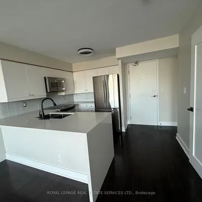 200,&nbsp;Manitoba, Mimico, Toronto