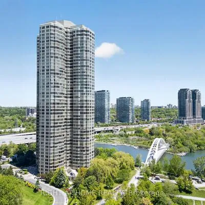 1,&nbsp;Palace Pier, Mimico, Toronto
