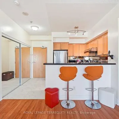 5,&nbsp;Marine Parade, Mimico, Toronto