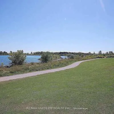 70,&nbsp;Annie Craig, Mimico, Toronto