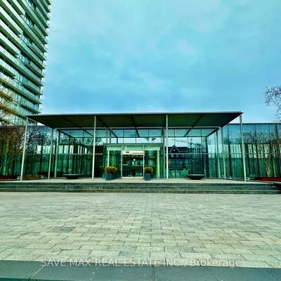 105,&nbsp;The Queensway, High Park-Swansea, Toronto