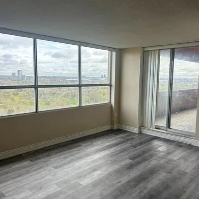 40,&nbsp;Panorama, Mount Olive-Silverstone-Jamestown, Toronto
