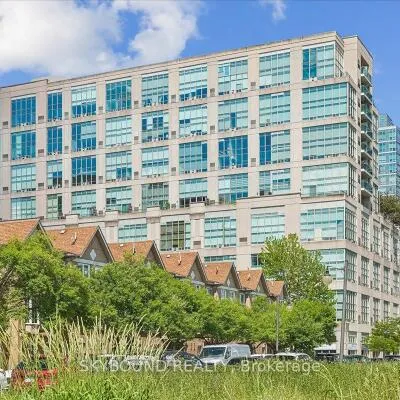 300,&nbsp;Manitoba, Mimico, Toronto