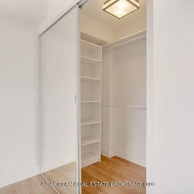 24,&nbsp;Southport, High Park-Swansea, Toronto