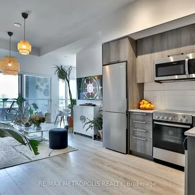 25,&nbsp;Neighbourhood, Stonegate-Queensway, Toronto