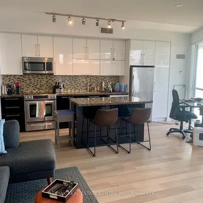 80,&nbsp;Marine Parade, Mimico, Toronto