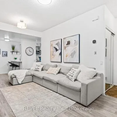 760,&nbsp;Lawrence, Yorkdale-Glen Park, Toronto