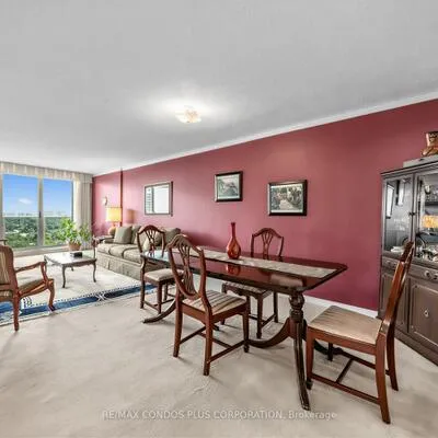 299,&nbsp;Mill, Markland Wood, Toronto