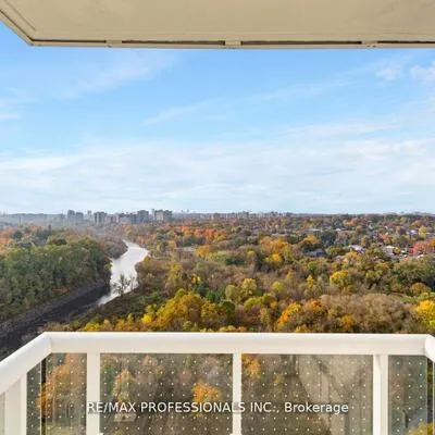 10,&nbsp;Wilby, Weston, Toronto