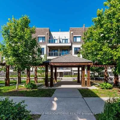 6,&nbsp;Drummond, Mimico, Toronto