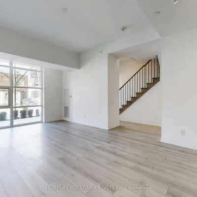 117,&nbsp;Ford, Weston-Pellam Park, Toronto