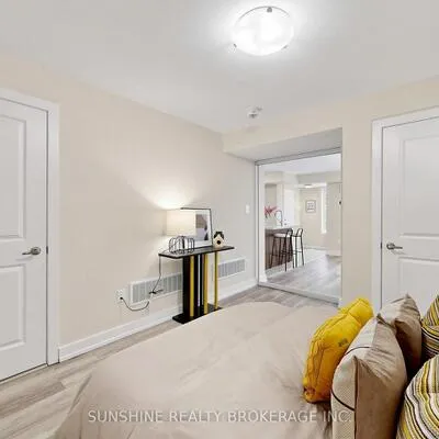 2335,&nbsp;Sheppard, Humberlea-Pelmo Park W5, Toronto