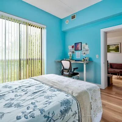2737,&nbsp;Keele, Downsview-Roding-CFB, Toronto