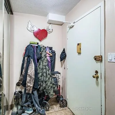 11,&nbsp;Wincott, Kingsview Village-The Westway, Toronto