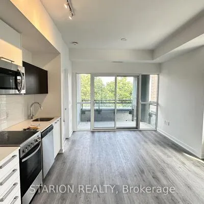 25,&nbsp;Neighbourhood, Stonegate-Queensway, Toronto