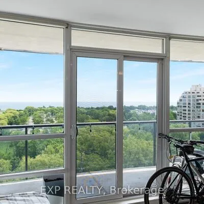 2230,&nbsp;Lake Shore, Mimico, Toronto