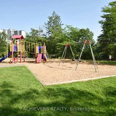 1,&nbsp;Rowntree, Mount Olive-Silverstone-Jamestown, Toronto