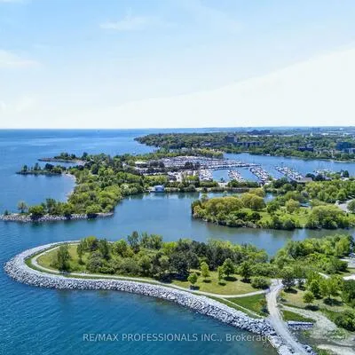 88,&nbsp;Park Lawn, Mimico, Toronto