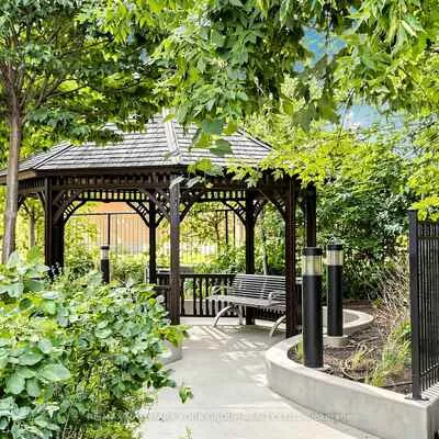 840,&nbsp;Queen's Plate, West Humber-Clairville, Toronto