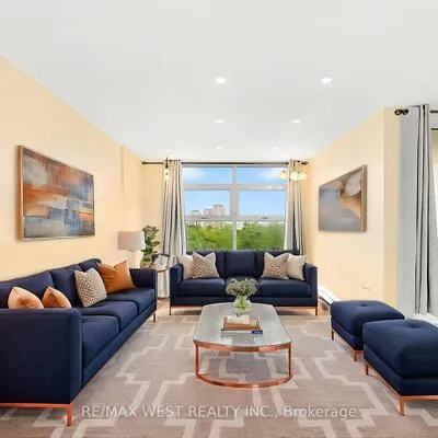 335,&nbsp;Driftwood, Black Creek, Toronto