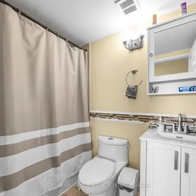 455,&nbsp;Sentinel, York University Heights, Toronto