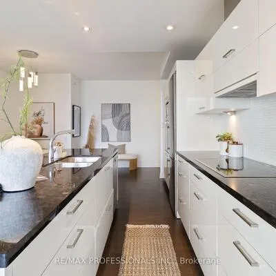 88,&nbsp;Park Lawn, Mimico, Toronto