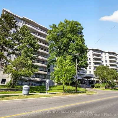 80,&nbsp;Grandravine, York University Heights, Toronto