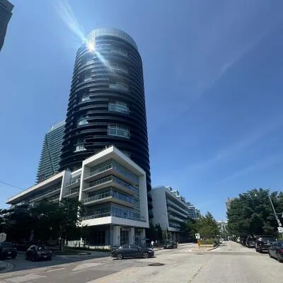 80,&nbsp;Marine Parade, Mimico, Toronto