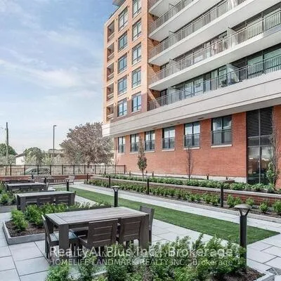 3091,&nbsp;Dufferin, Yorkdale-Glen Park, Toronto