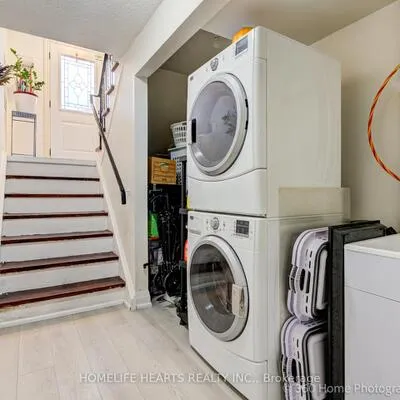 625,&nbsp;Rathburn, Eringate-Centennial-West Deane, Toronto