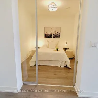 270,&nbsp;Dufferin, South Parkdale, Toronto