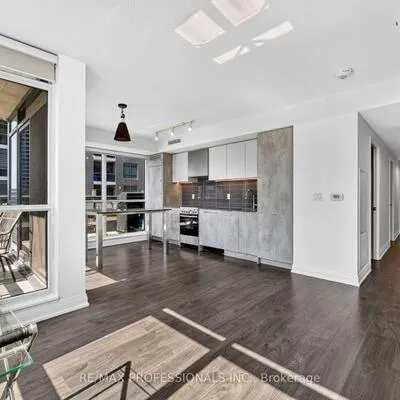 10,&nbsp;Gibbs, Islington-City Centre West, Toronto