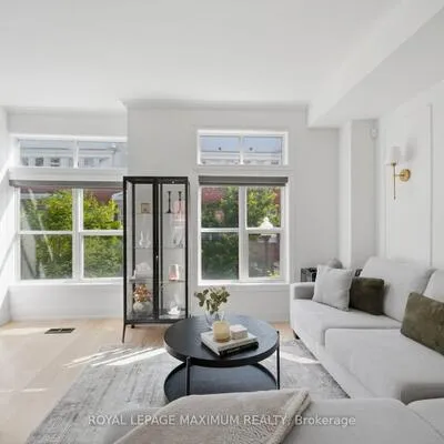 126,&nbsp;Resurrection, Islington-City Centre West, Toronto