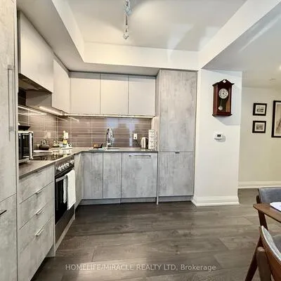 26,&nbsp;Gibbs, Islington-City Centre West, Toronto