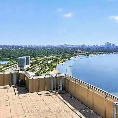 1,&nbsp;Palace Pier, Mimico, Toronto