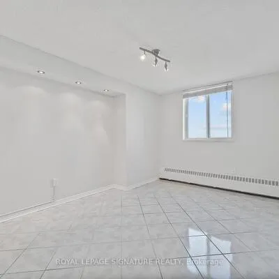 5,&nbsp;San Romanoway, Black Creek, Toronto