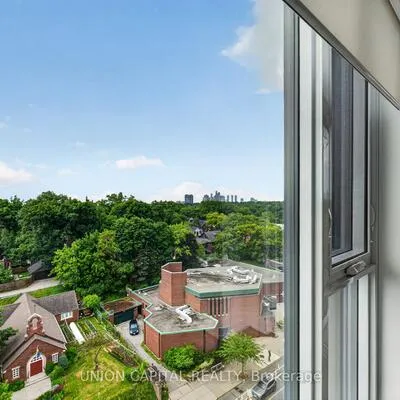 1660,&nbsp;Bloor, High Park North, Toronto