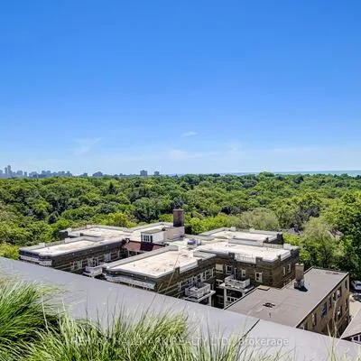 2118,&nbsp;Bloor, High Park North, Toronto