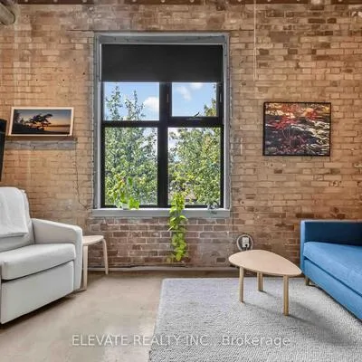 363,&nbsp;Sorauren, Roncesvalles, Toronto