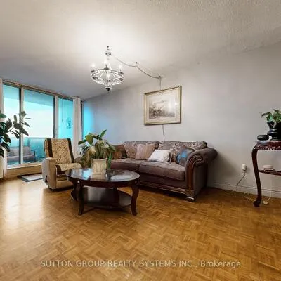 85,&nbsp;Emmett, Mount Dennis, Toronto