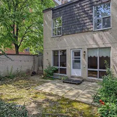 11,&nbsp;Four Winds, York University Heights, Toronto